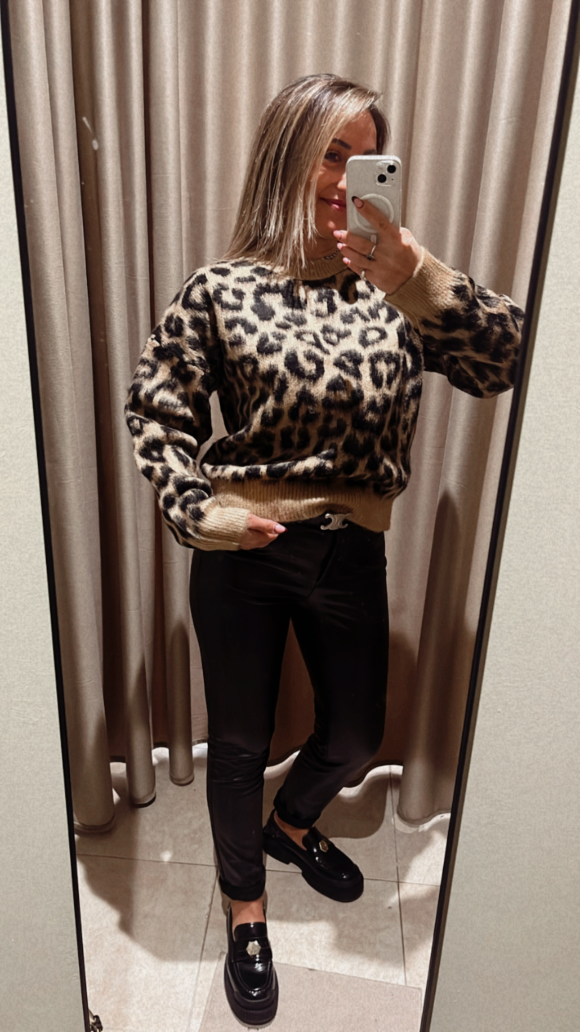 {"eId":"945084267142708","CameraPosition":1} Leopar cosy knit - Image 1